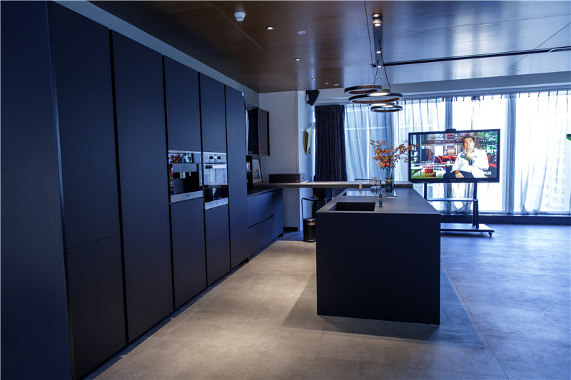 1530255771118586.jpg AY2A0281.jpg