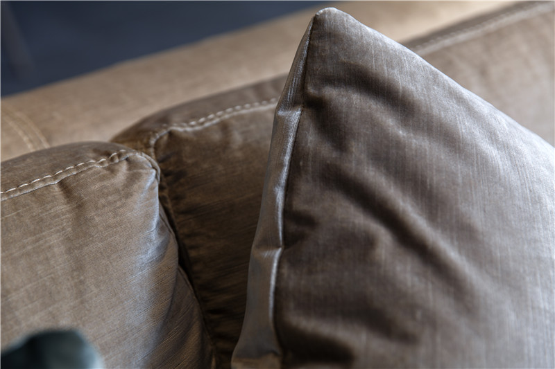 1530256946199758.jpg AY2A0431.jpg