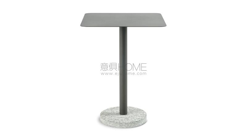 RODABERNARDO 367 side table 角幾