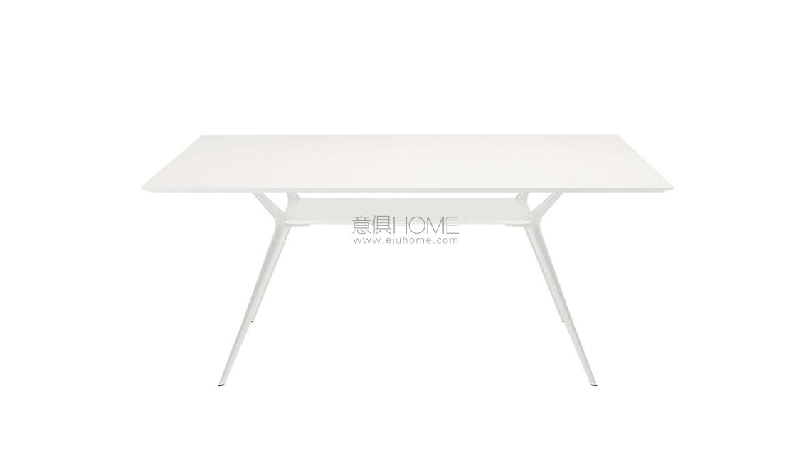 biplane-170x120-410-o 桌子