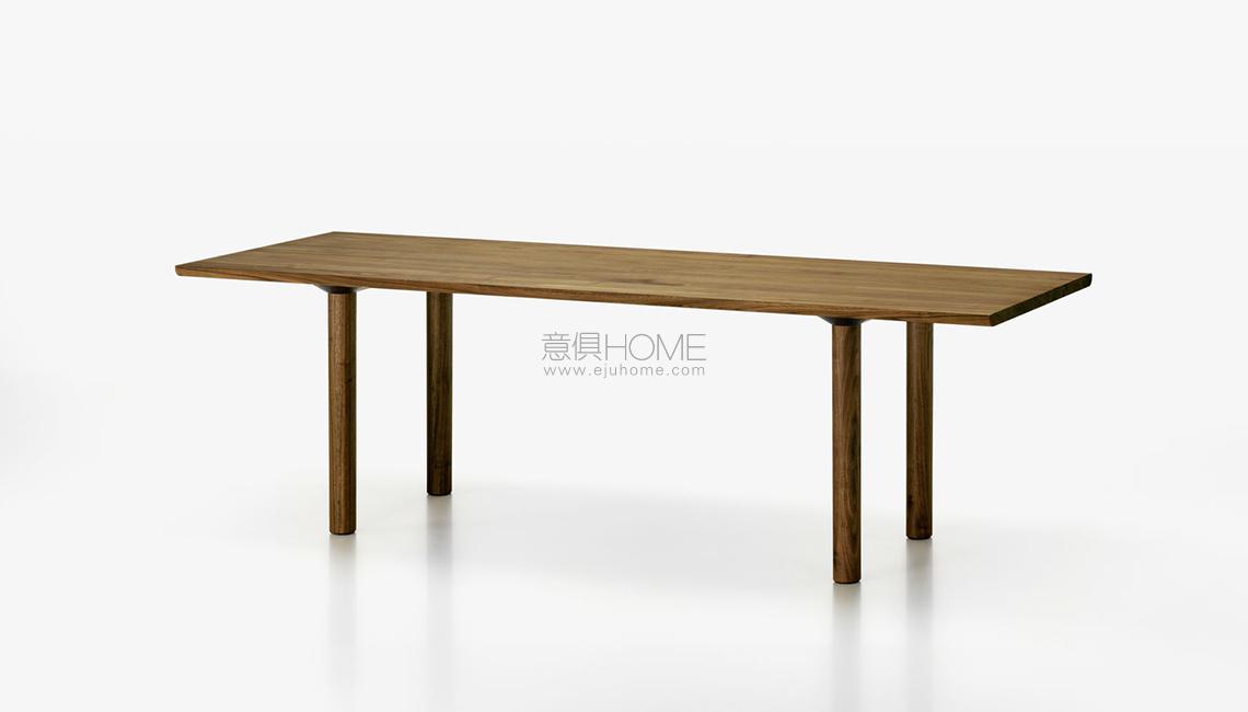 Wood Table 桌子