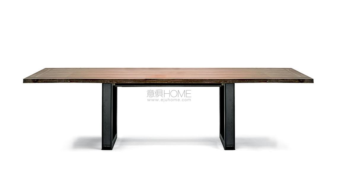 Sigma Drive長餐桌