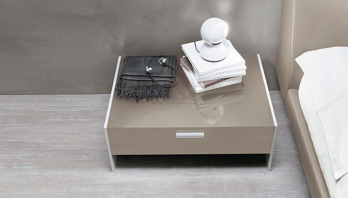 Frame床頭柜 斗柜