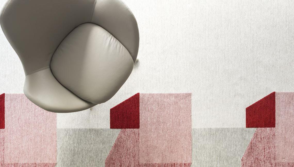 ELECTA旋轉扶手椅