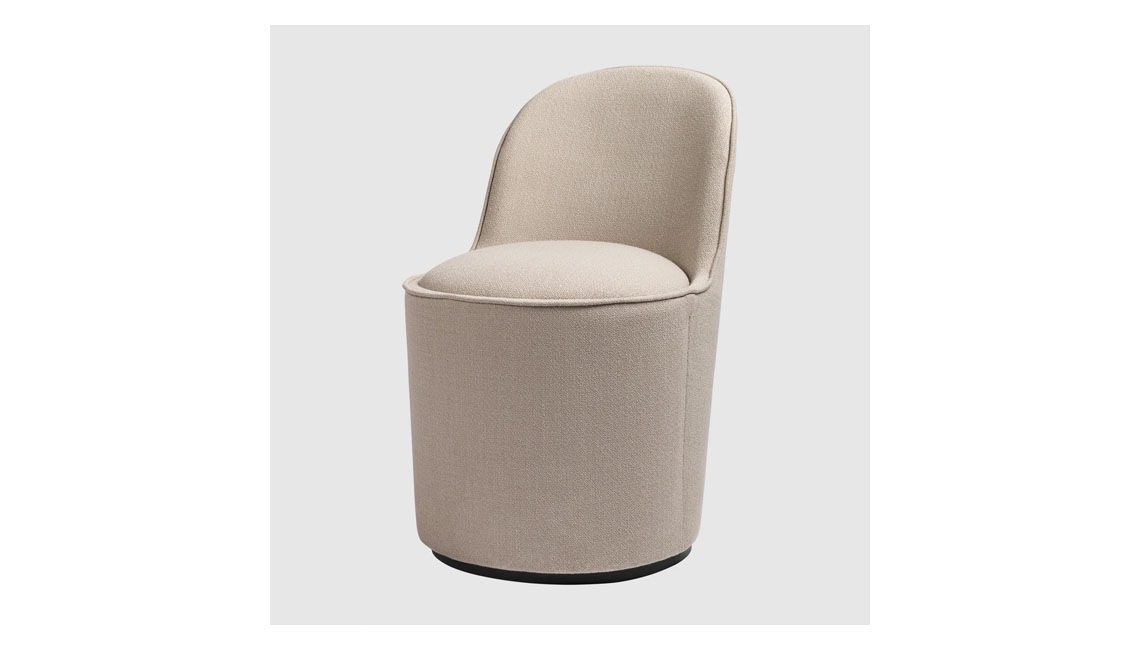 Tail Lounge Chair - Fully Upholstered, High back休閑椅