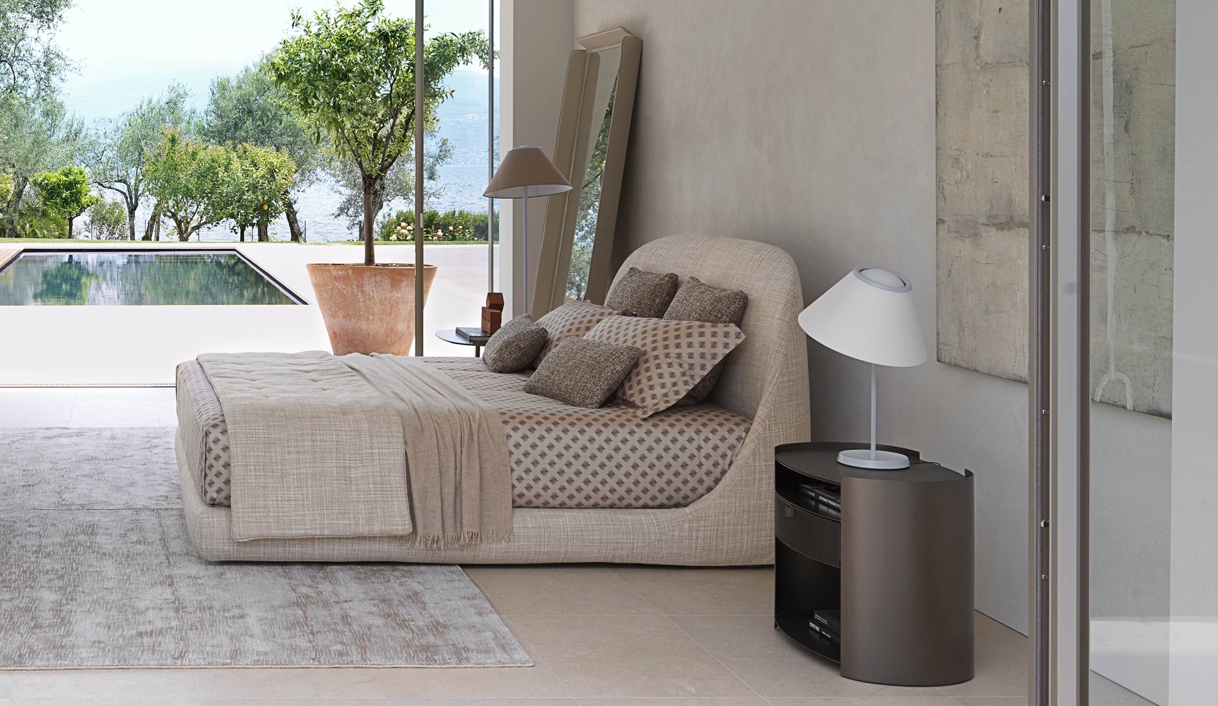 Lotus night table床頭柜