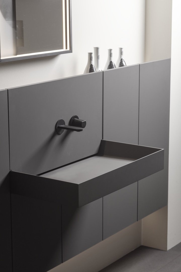 ANTONIO LUPISHOWDOWN臺(tái)盆