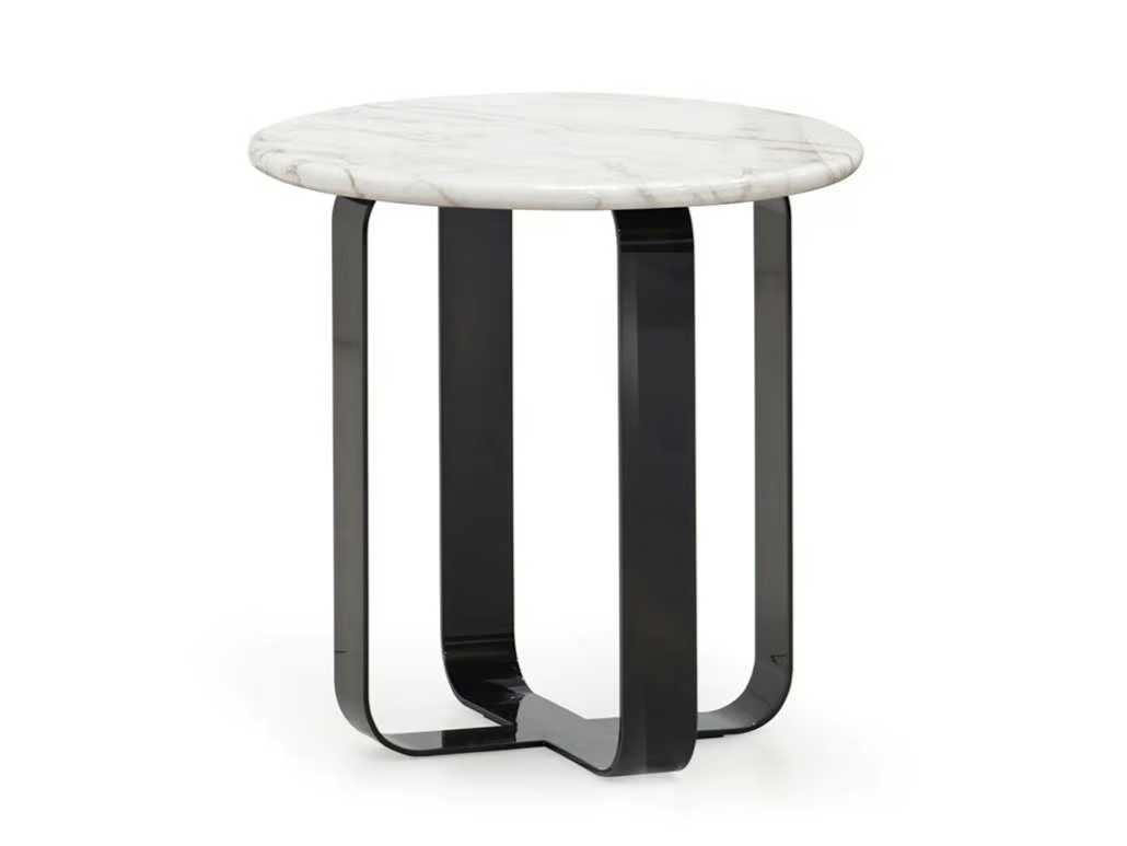 ASTON MARTINV211 R邊幾