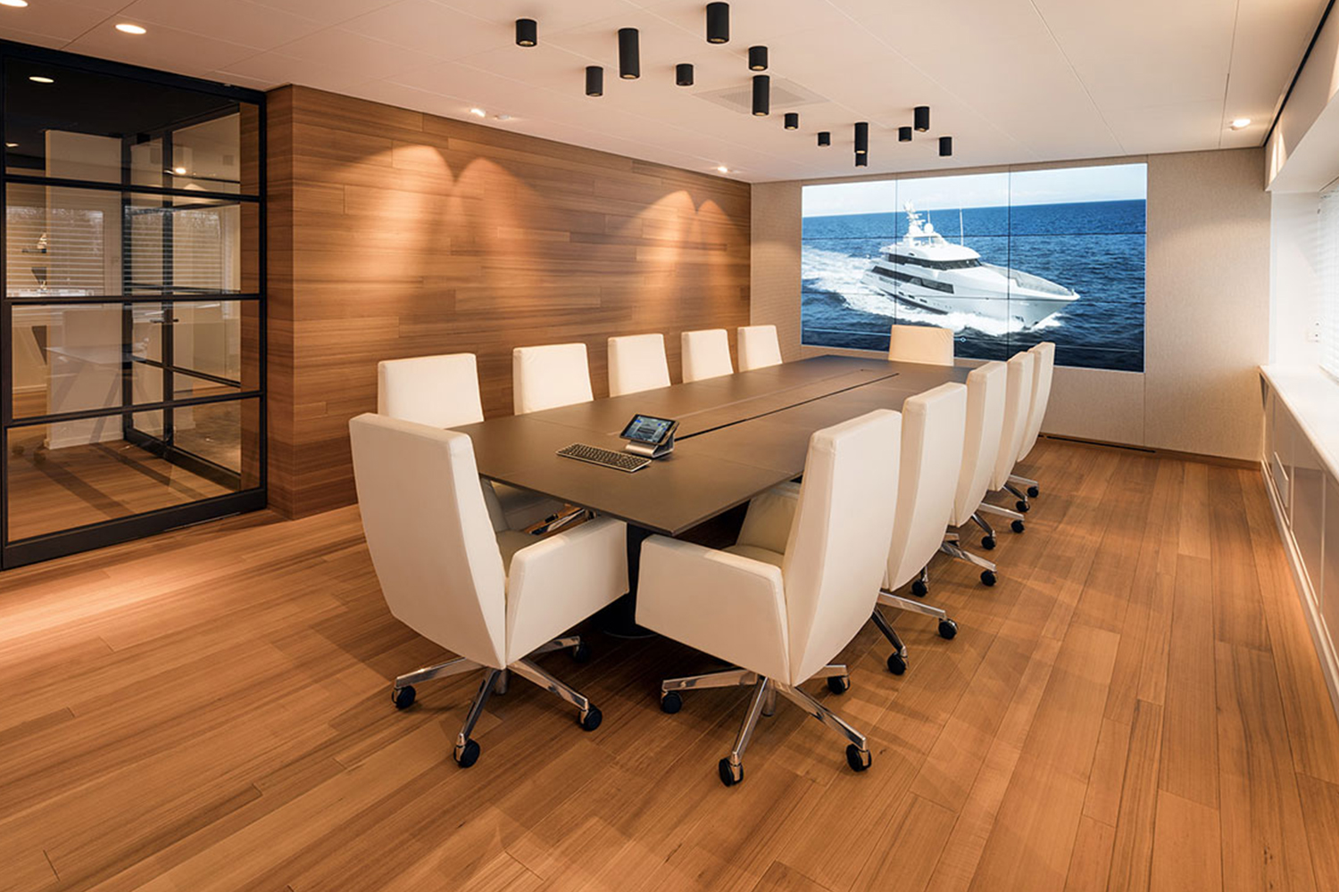 POLTRONA FRAU簡約低奢