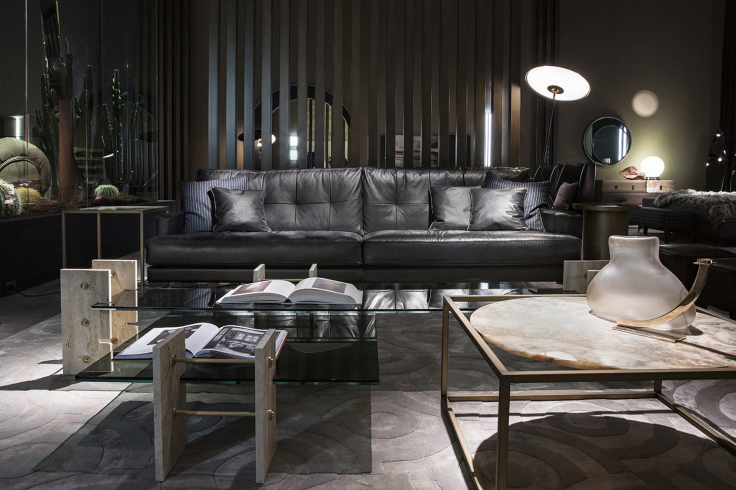 GIANFRANCO FERRE簡約低奢